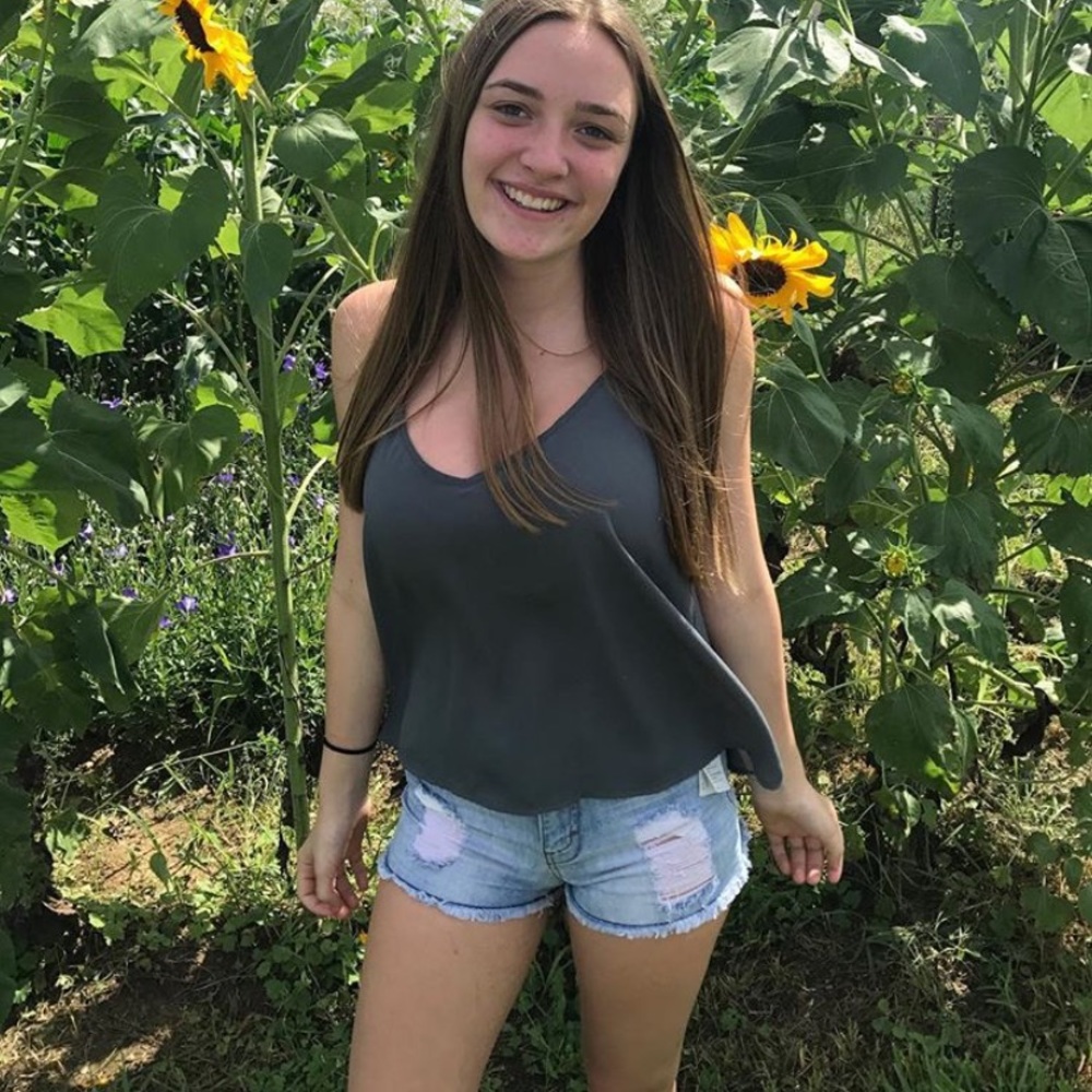 Meet your Posher, Rae